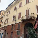 Casa Trevi 11 * Rome