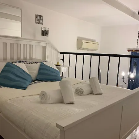 Apartment Casa Trevi 11